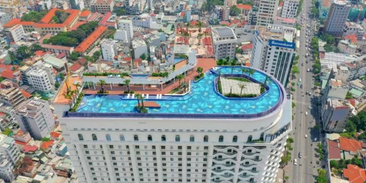 TOP 10+ Khách sạn có hồ bơi ở Sài Gòn đẹp đáng trải nghiệm