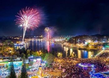 Bắn pháo hoa Đà Lạt" – Khám phá những màn trình diễn ánh sáng tuyệt đẹp