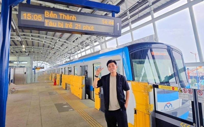 Chụp hình tại ga Metro Sài Gòn chưa bao giờ thú vị đến thế!