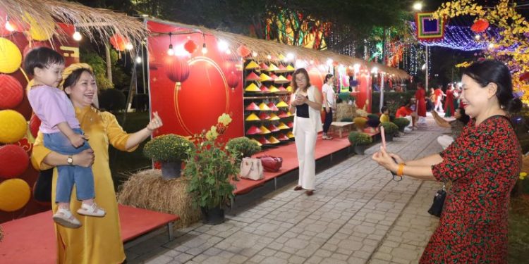 Du ngoạn Tết Nha Trang vui hết nấc