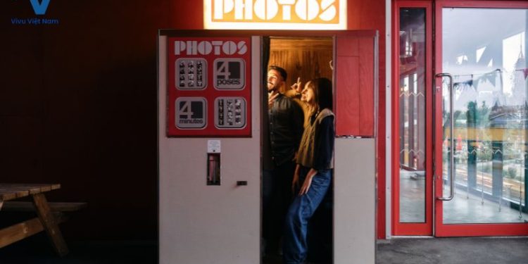 Photobooth là gì? Chụp photobooth giá bao nhiêu?