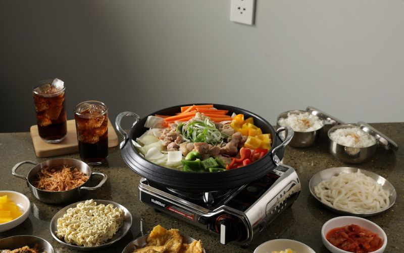 Bớp Bư Bự - Quán ăn Hàn Quốc thu hút đông đảo giới trẻ Đà Thành 7 Đôi nét đặc biệt về Bớp Bư Bự - Quán ăn vặt Hàn Quốc siêu hot