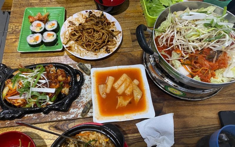 Bớp Bư Bự - Quán ăn Hàn Quốc thu hút đông đảo giới trẻ Đà Thành 8 Menu quán Bớp Bư Bự đa dạng món ăn Hàn Quốc giá rẻ