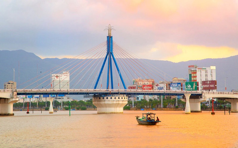 Cầu Sông Hàn - Biểu Tượng Đà Nẵng Với Thiết Kế Độc Đáo 7 Thời điểm mà cây cầu tại sông Hàn sẽ quay