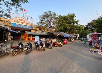 Ngao du khu chợ Bắc Mỹ An | Thiên đường ẩm thực bậc nhất Đà Nẵng