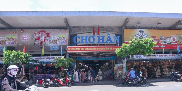 Chợ Hàn Đà Nẵng - Khu chợ ẩm thực và mua sắm nổi tiếng lâu đời