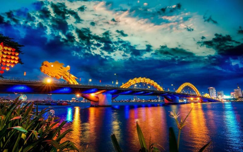 Chợ Tân Chính - Nơi hội tụ những nét văn hóa của người Đà Nẵng 9 Cầu Rồng là điểm đến nổi tiếng nằm gần chợ Tân Chính