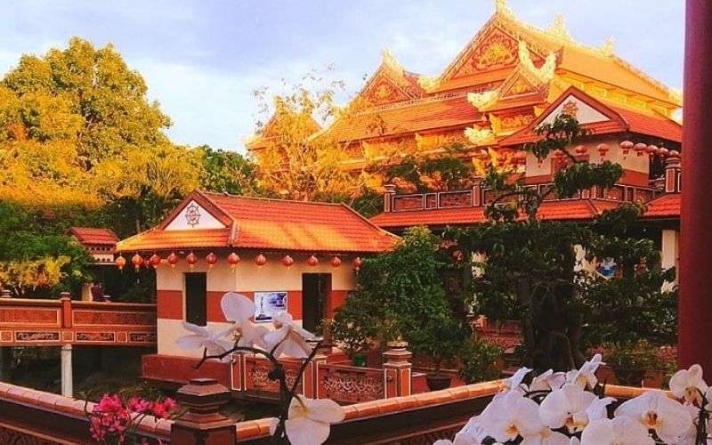 Chùa Nam Sơn - Trải nghiệm văn hóa tâm linh tại Đà Nẵng 16 Khu vực nhà khách của chùa Nam Sơn