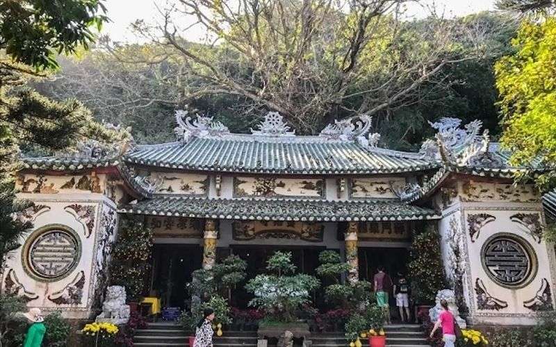 Chùa Non Nước Đà Nẵng - Điểm du lịch tâm linh hơn 300 năm 9 Ngôi chùa Non Nước tại Đà Nẵng có tuổi đời lâu năm