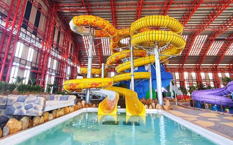 Nên chuẩn bị trang phục phù hợp với các hoạt động tại khu vui chơi